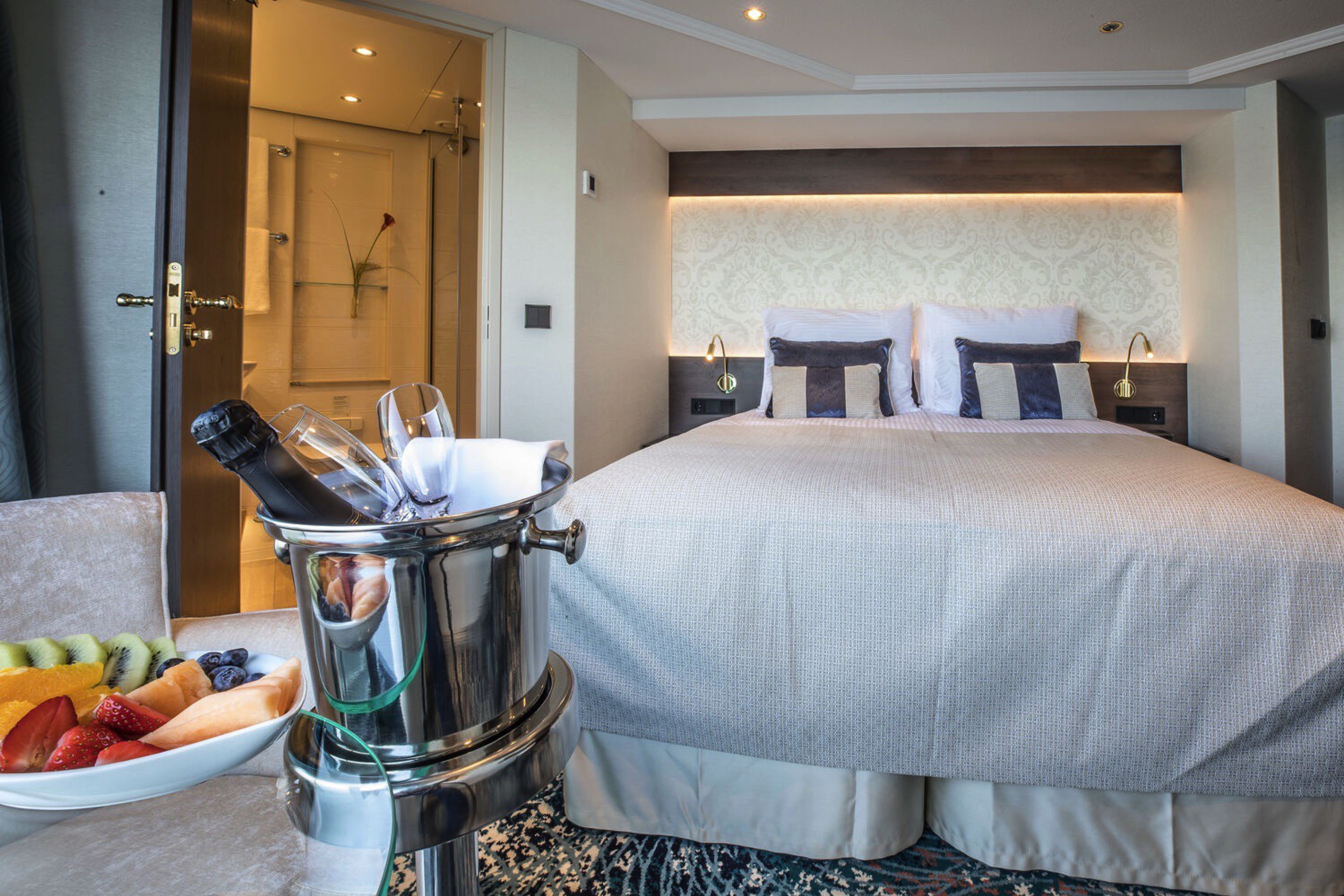 Deluxe Balcony Suite